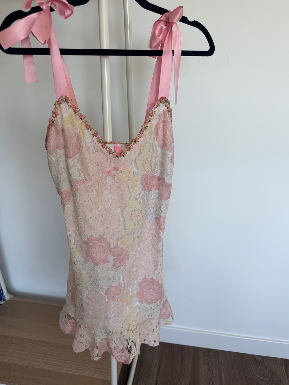 Superdown Revolve Pastel Floral Lace Mini Dress – Pink Satin Tie Straps (Size S)